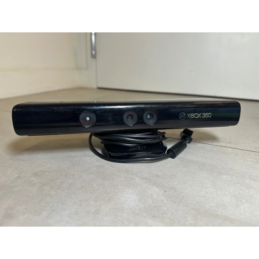 Xbox 360 S 1439 Console Bundle Games & Spartan Controller Call Of Duty Skate UFC